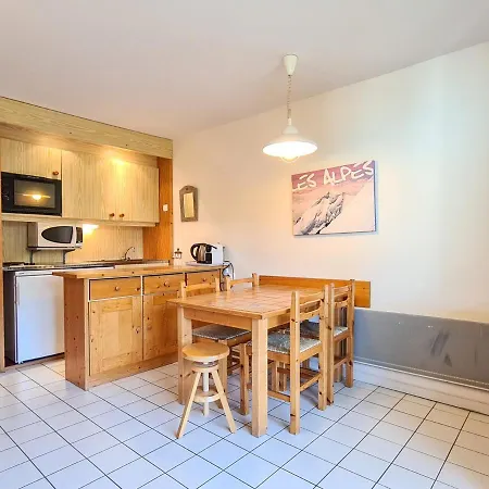Renove Avec Balcon Sud, Casier A Ski, Proche Pistes Et Commerces - Fr-1-425-156 Daire